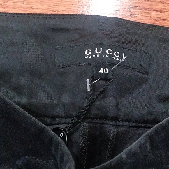 Gucci gray flare leg pants with belt pattern etche - Picture 4 of 12